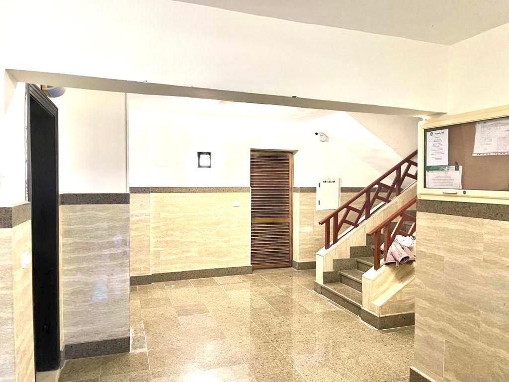 Luxurious 3 Bedroom Rustic Apartment Overlooking Huge Garden - For Families And Couples Cairo Exterior photo