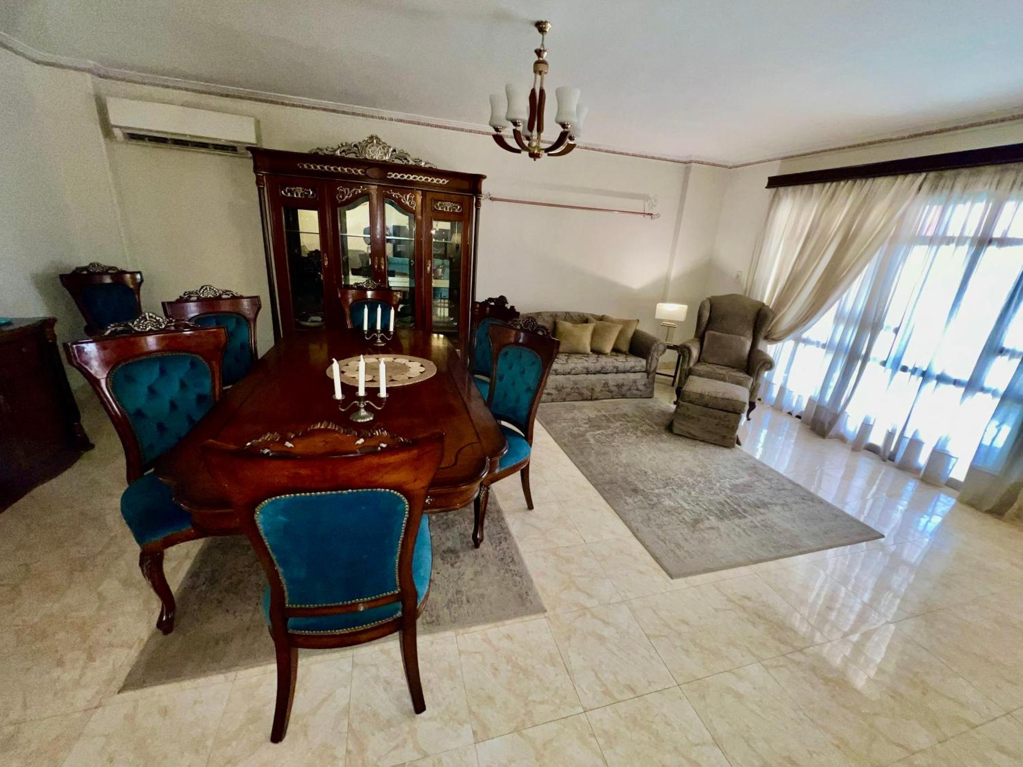 Luxurious 3 Bedroom Rustic Apartment Overlooking Huge Garden - For Families And Couples Cairo Exterior photo